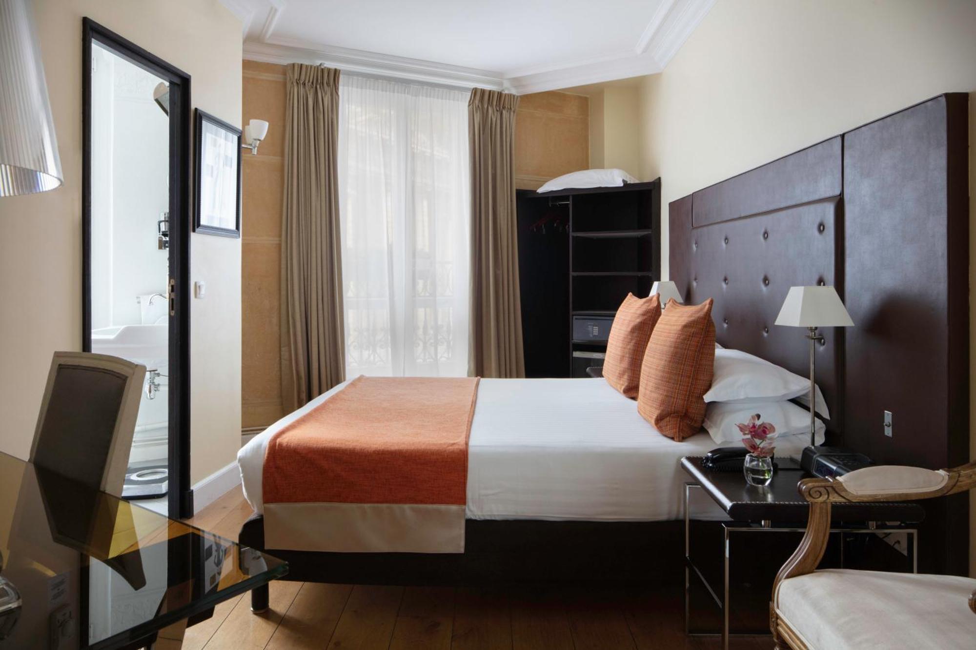 Double Room,1432834219:JPEG